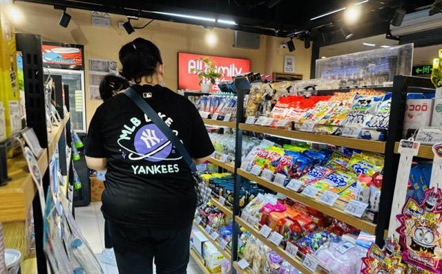 用實力滿足各方面的需求，怡佳仁零食店品牌不讓你失望！