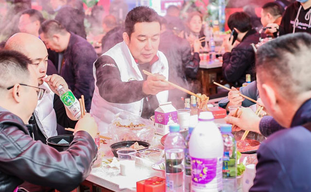 重慶火鍋朝天門火鍋加盟費(fèi)用高不高？