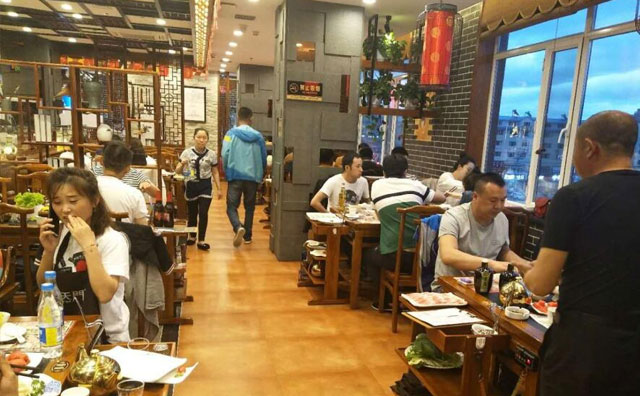 墊江開火鍋店，如何做好戶外宣傳？