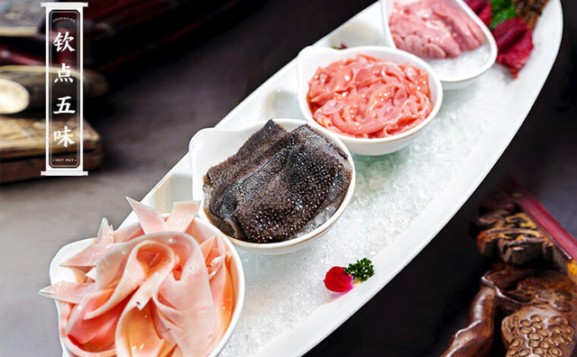 丹東開(kāi)火鍋加盟店，如何規(guī)劃門頭形象？