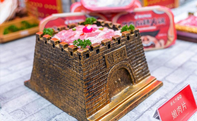 號稱來重慶必吃的地標(biāo)火鍋，朝天門讓你不留遺憾