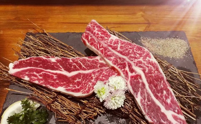 開一家烤肉店怎么樣？加盟什么品牌好