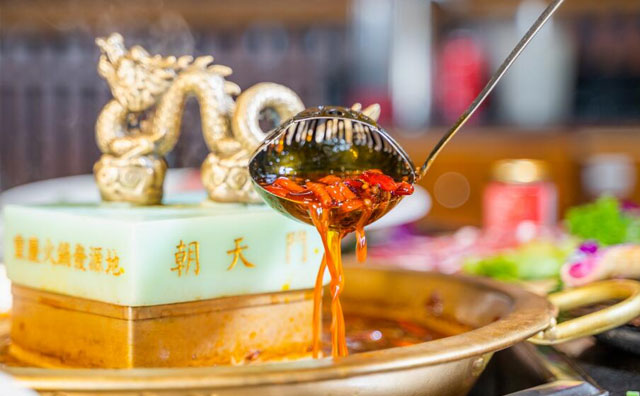 火鍋店如何鞏固老客戶并開發(fā)新客源？