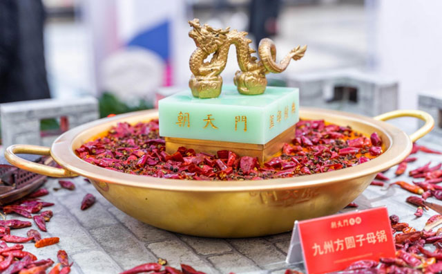 吃火鍋會(huì)讓人心情變好，原來是有科學(xué)依據(jù)的！