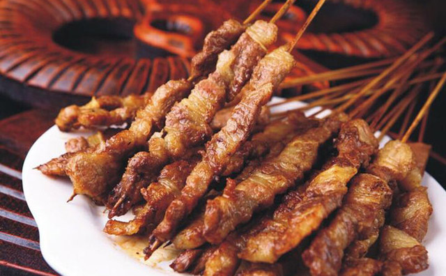 開(kāi)好一個(gè)燒烤店，掌握一定的經(jīng)驗(yàn)技巧是非常重要的