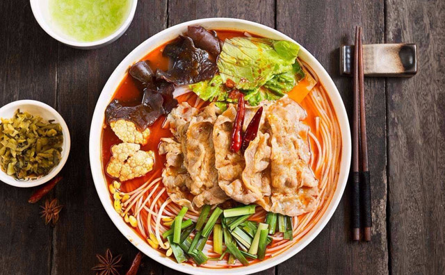 店鋪轉(zhuǎn)讓有陷阱，開過橋米線店一定要注意的四點(diǎn)