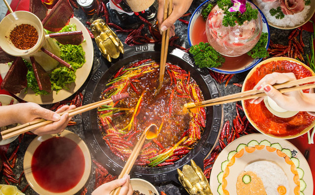 成都火鍋加盟店和直營店有什么區(qū)別，看著幾點就能分辨