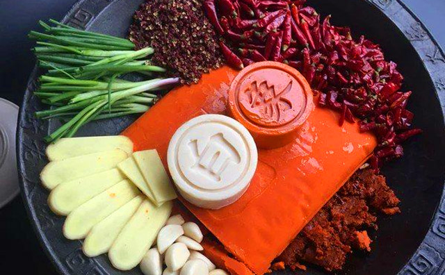 買(mǎi)底料開(kāi)火鍋店可行嗎？