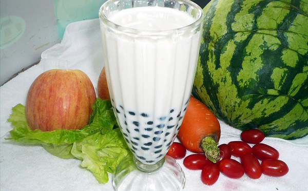 開個(gè)奶茶飲品店掙錢嗎？