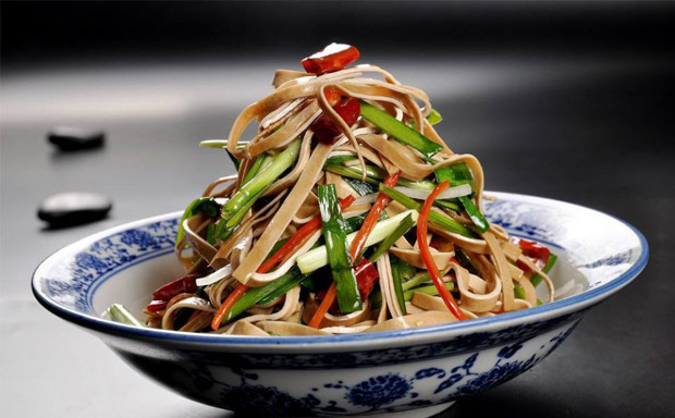 論上菜順序的重要性，餐廳服務(wù)員都應(yīng)該知道