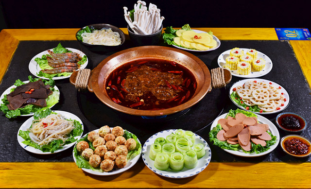 如何讓火鍋店生意紅火，怎樣經(jīng)營一家火鍋店