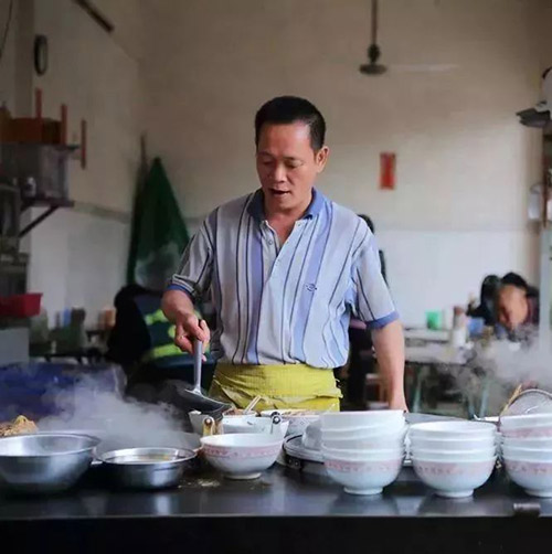 沒經(jīng)過這幾個(gè)關(guān)卡，餐飲老板開店怎么成功