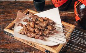烤肉店如何烤羊肉串，方法都在這里