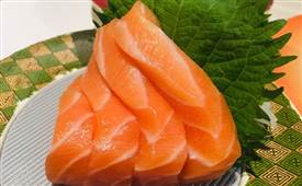 壽司加盟店一個(gè)月能掙多少錢(qián)？開(kāi)壽司加盟店要注意些什么